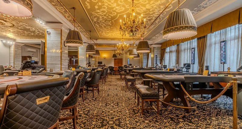 Casino Ambassador Praha stoly pro živou hru