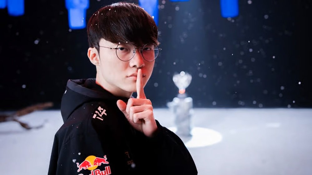Medailonky hráčů League of Legends Faker