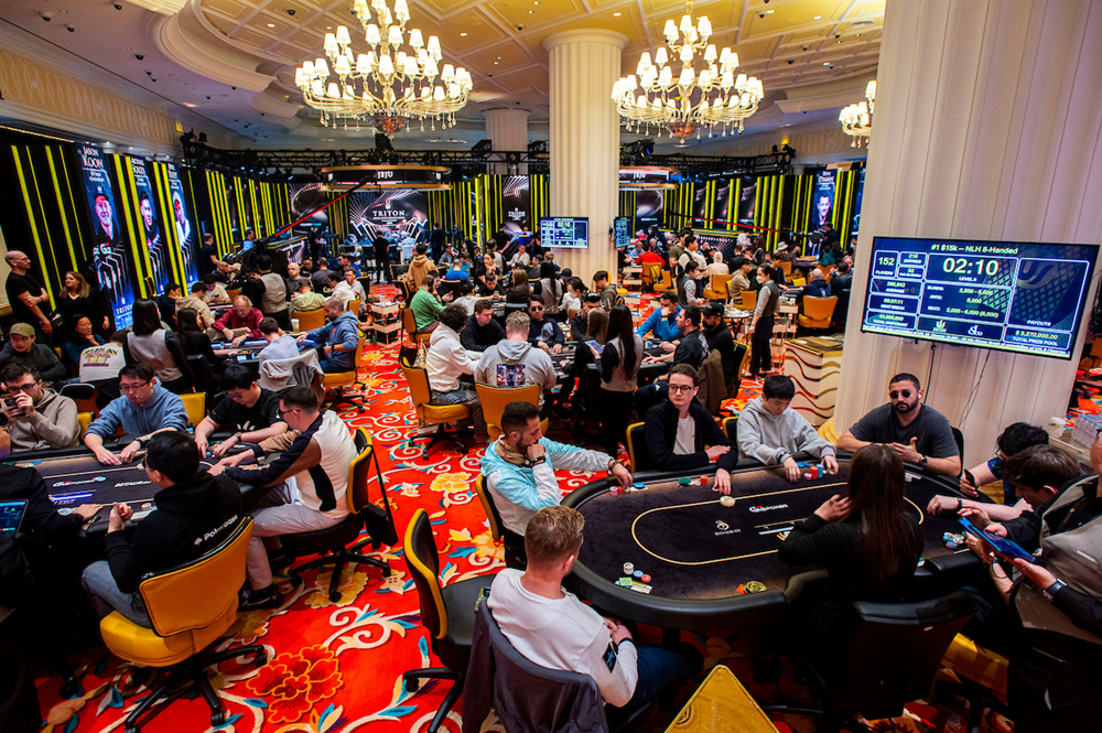 42186 Triton Poker Series úvodní