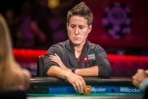 56808 Vanessa Selbst2